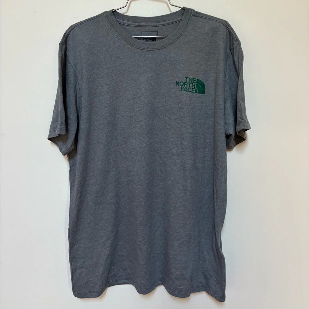 NWOT The North Face Crown Shyness Tee Size Medium